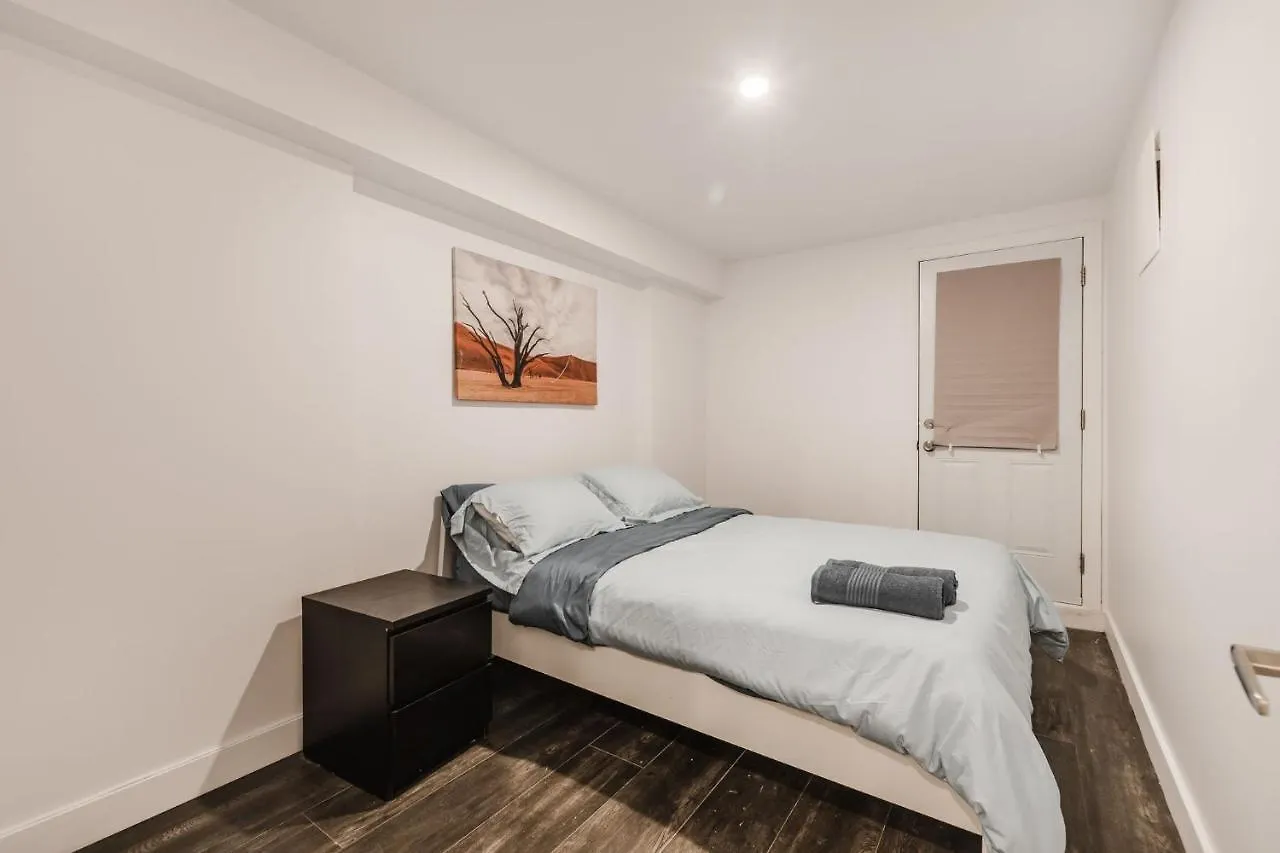 2 Bedroom Apartment - 1909 Montreal
